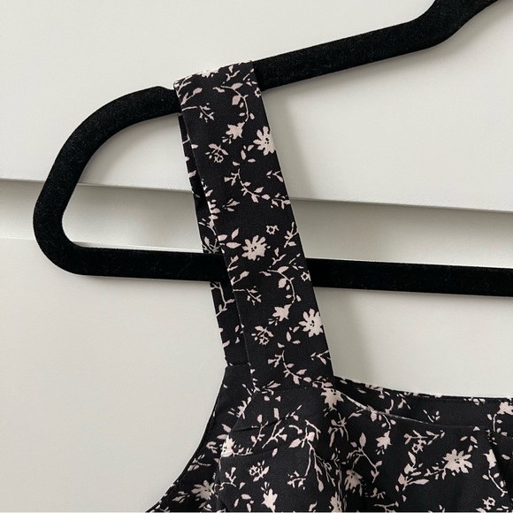 💗BOBEAU Front Tie Ruffle Button Tank - Picture 10 of 11